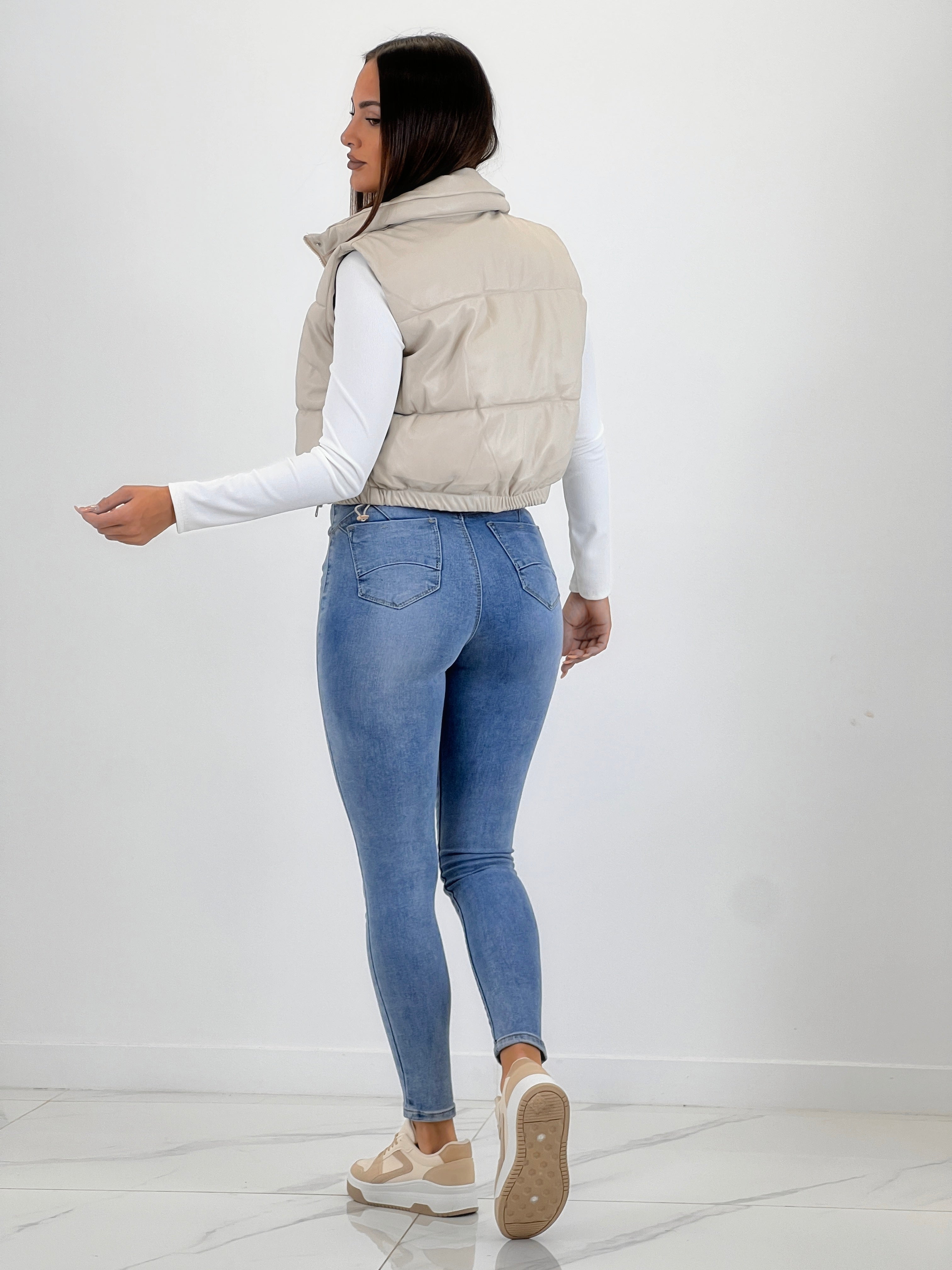 Gilet imbottito effetto pelle