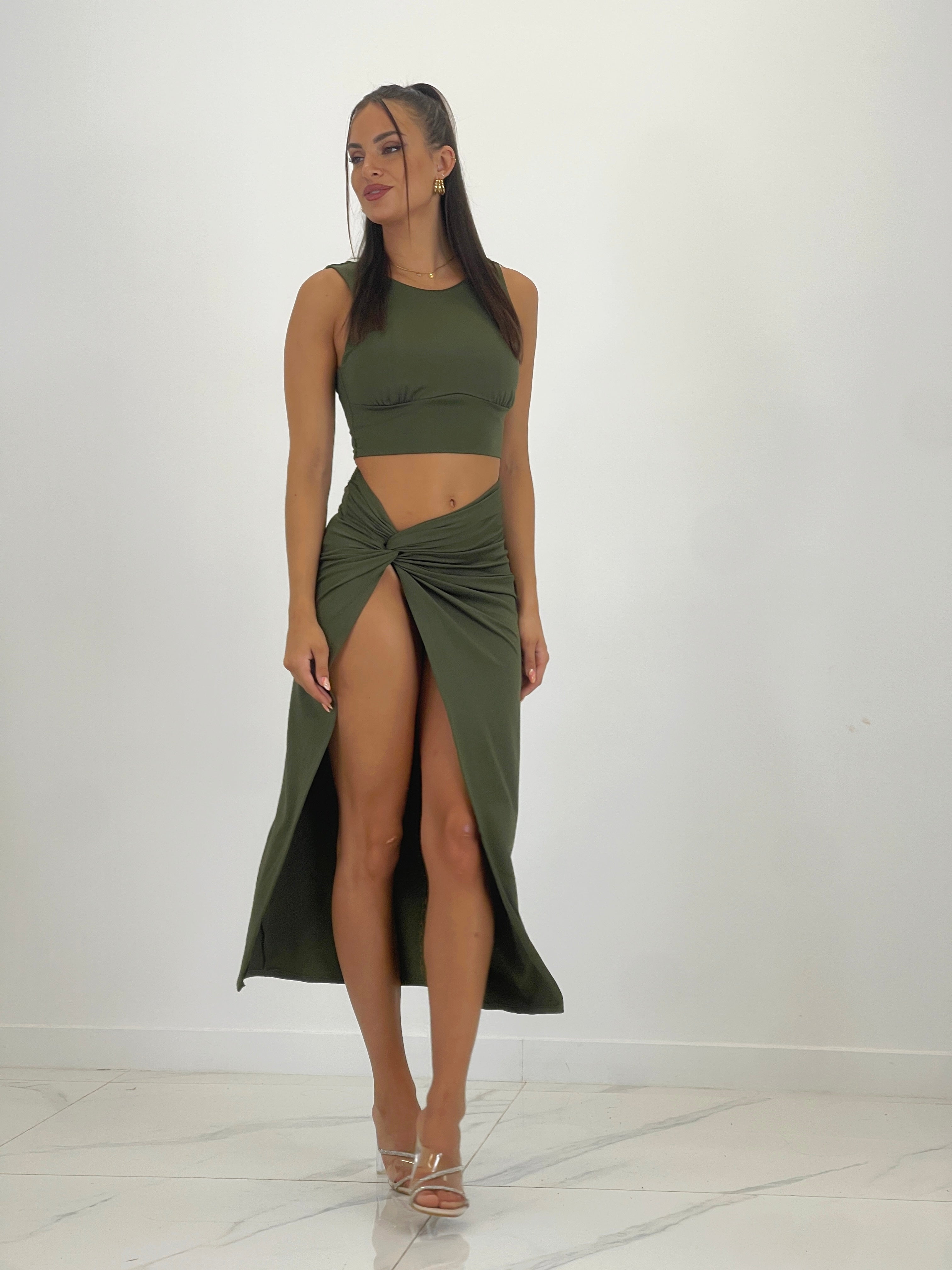 Conjunto top y falda Capri