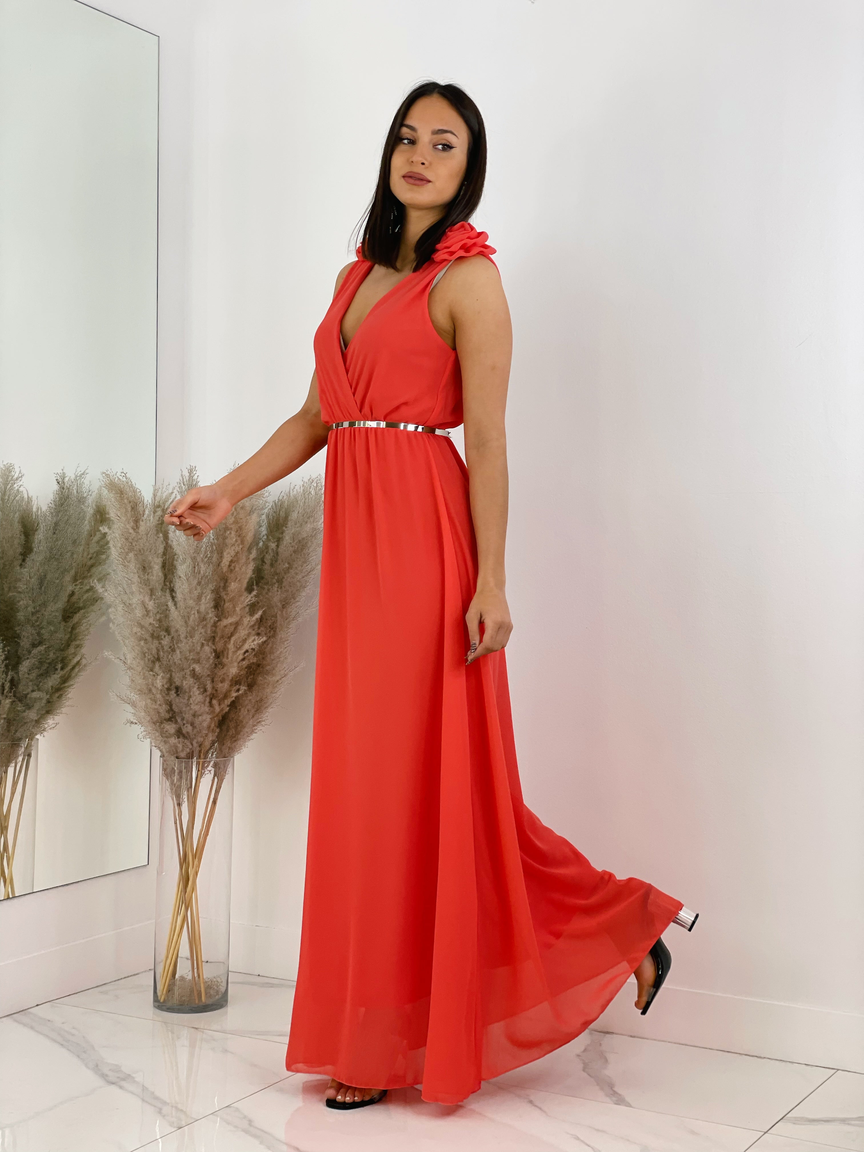 Vestido ceremonia con flores en los hombros color coral | Zebra&Maduixa