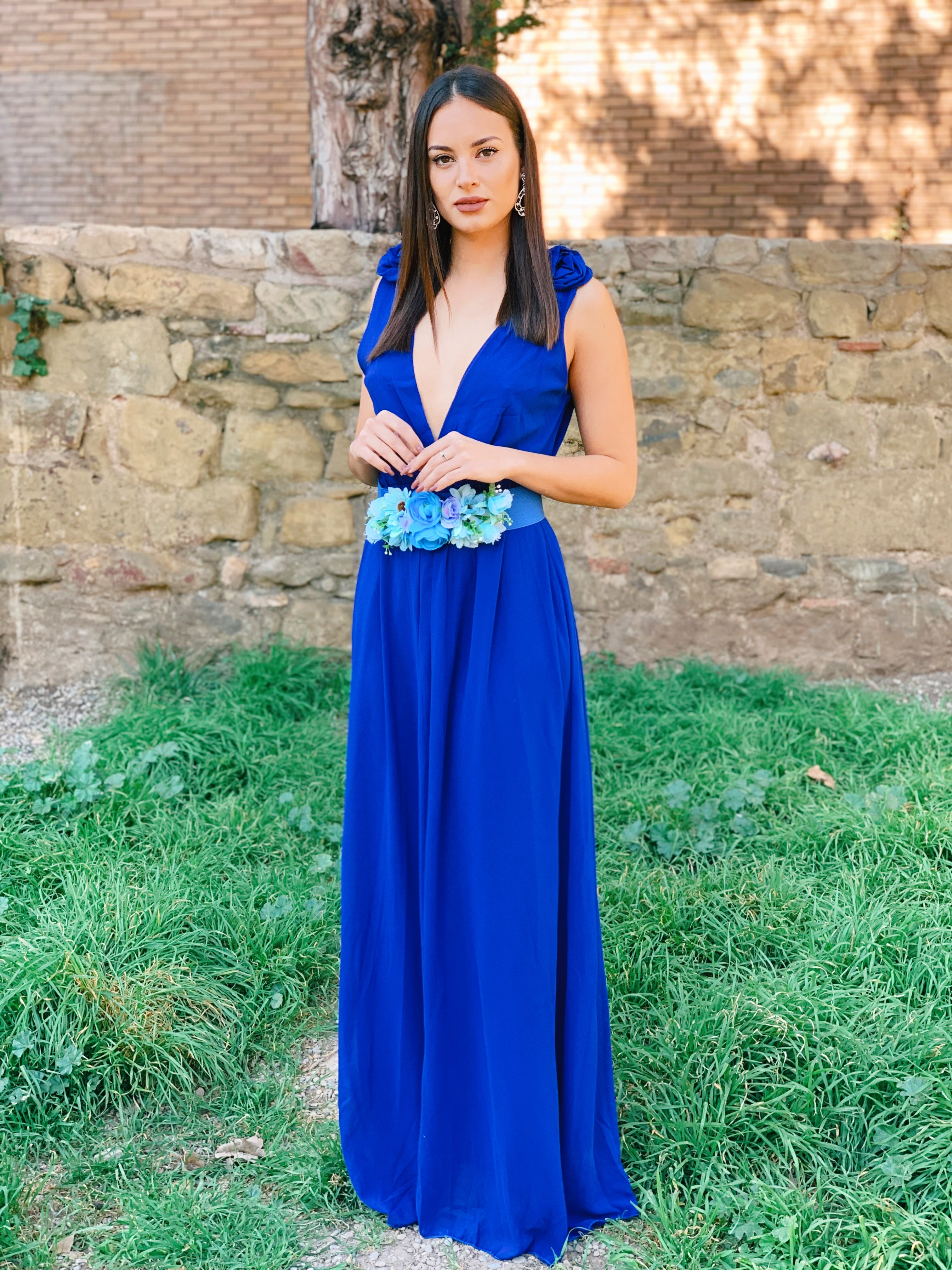 Vestido ceremonia con flores en los hombros color azul klein | Zebra&Maduixa