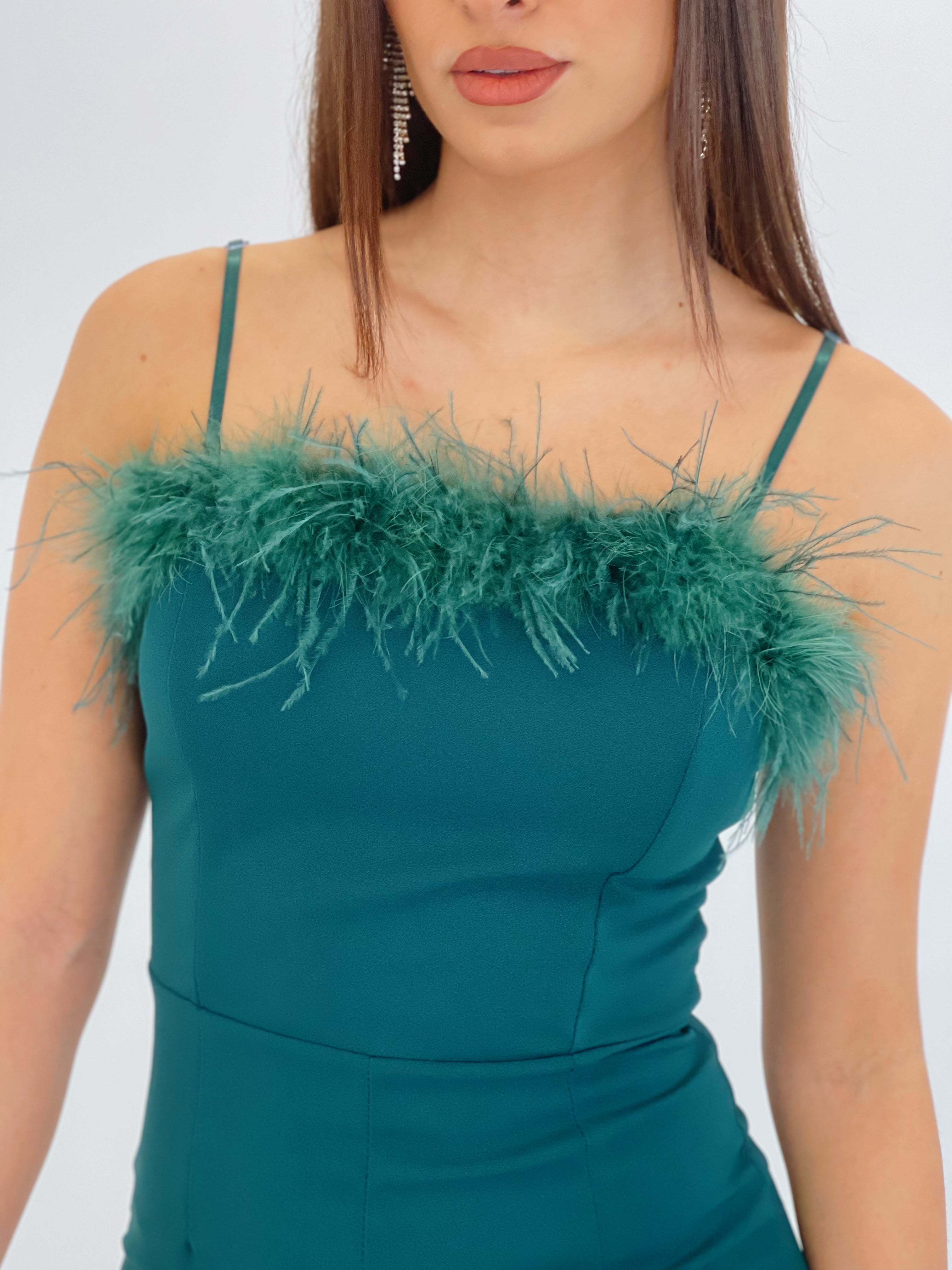 Mono crepscuba plumas