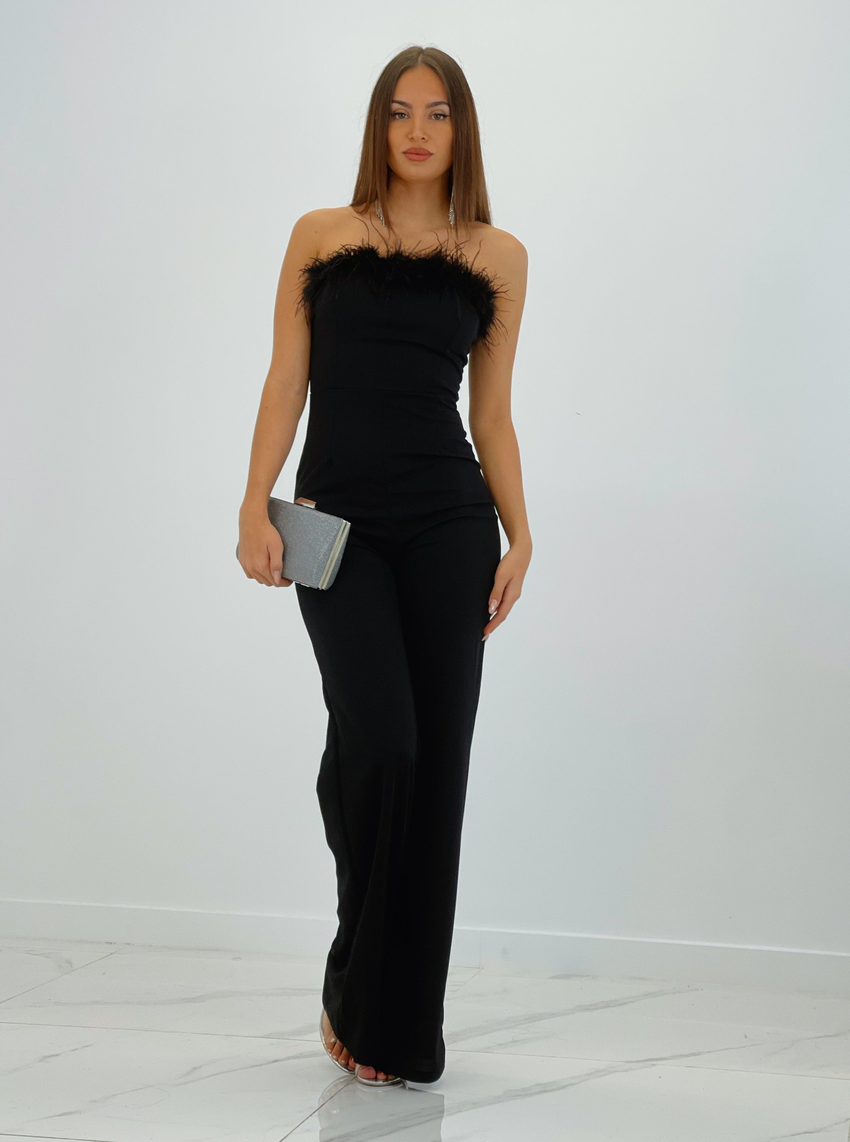 Mono crepscuba plumas