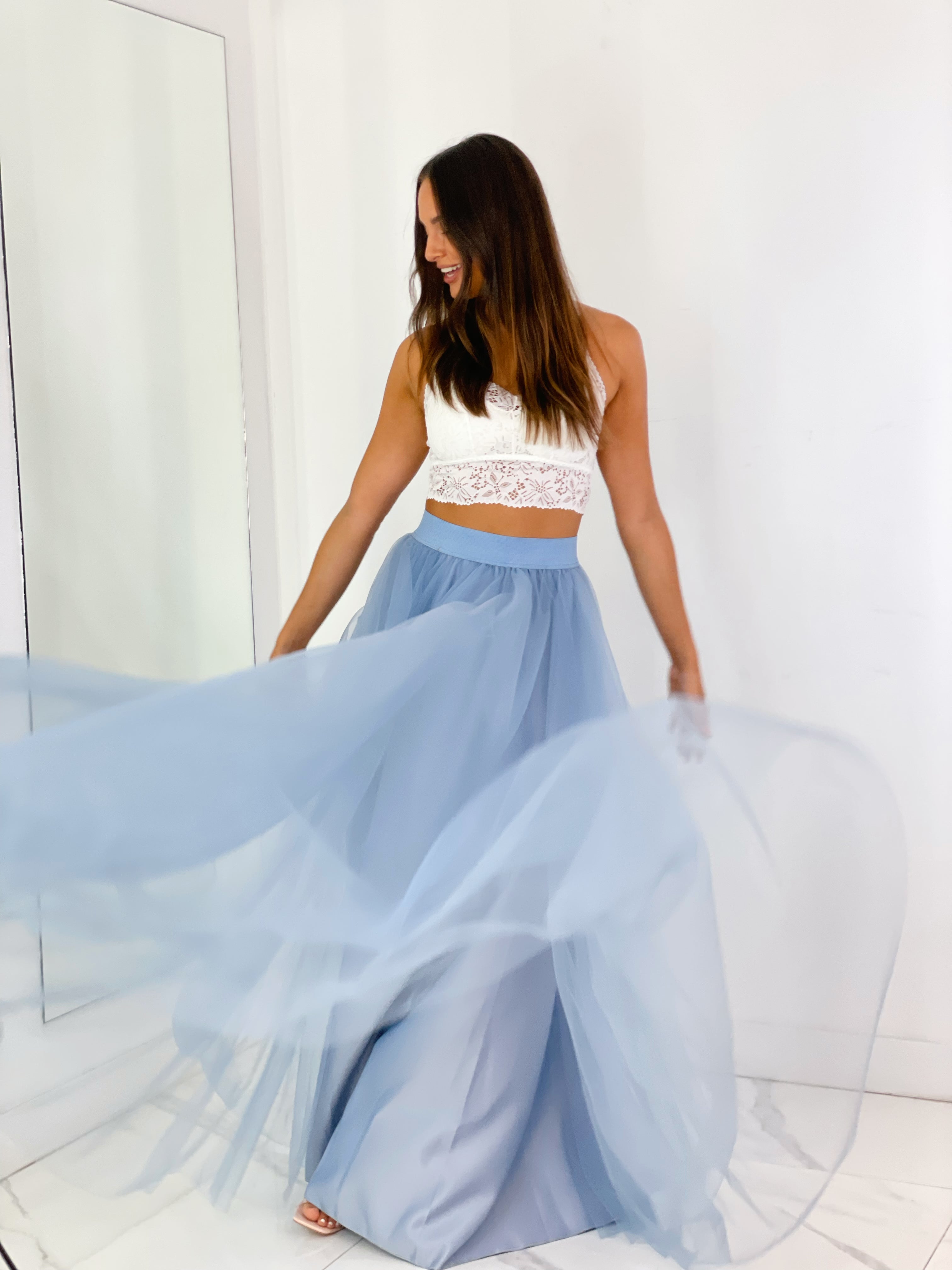 Falda de tul larga azul - elegante para boda o eventos o ceremonia | Zebra&Maduixa 