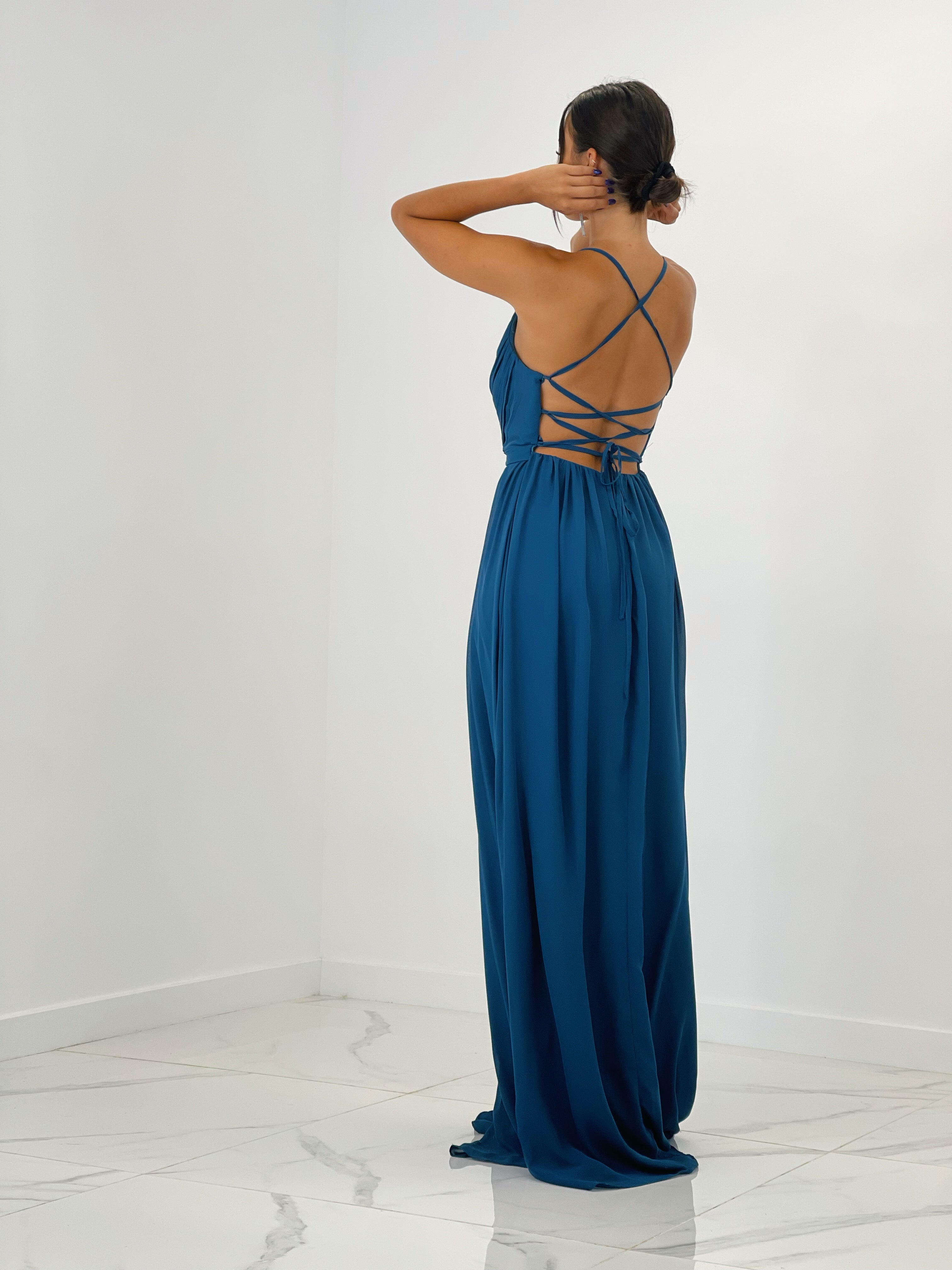 Vestido de ceremonia con escote cruzado y espalda cruzada petroleo | Zebra&Maduixa