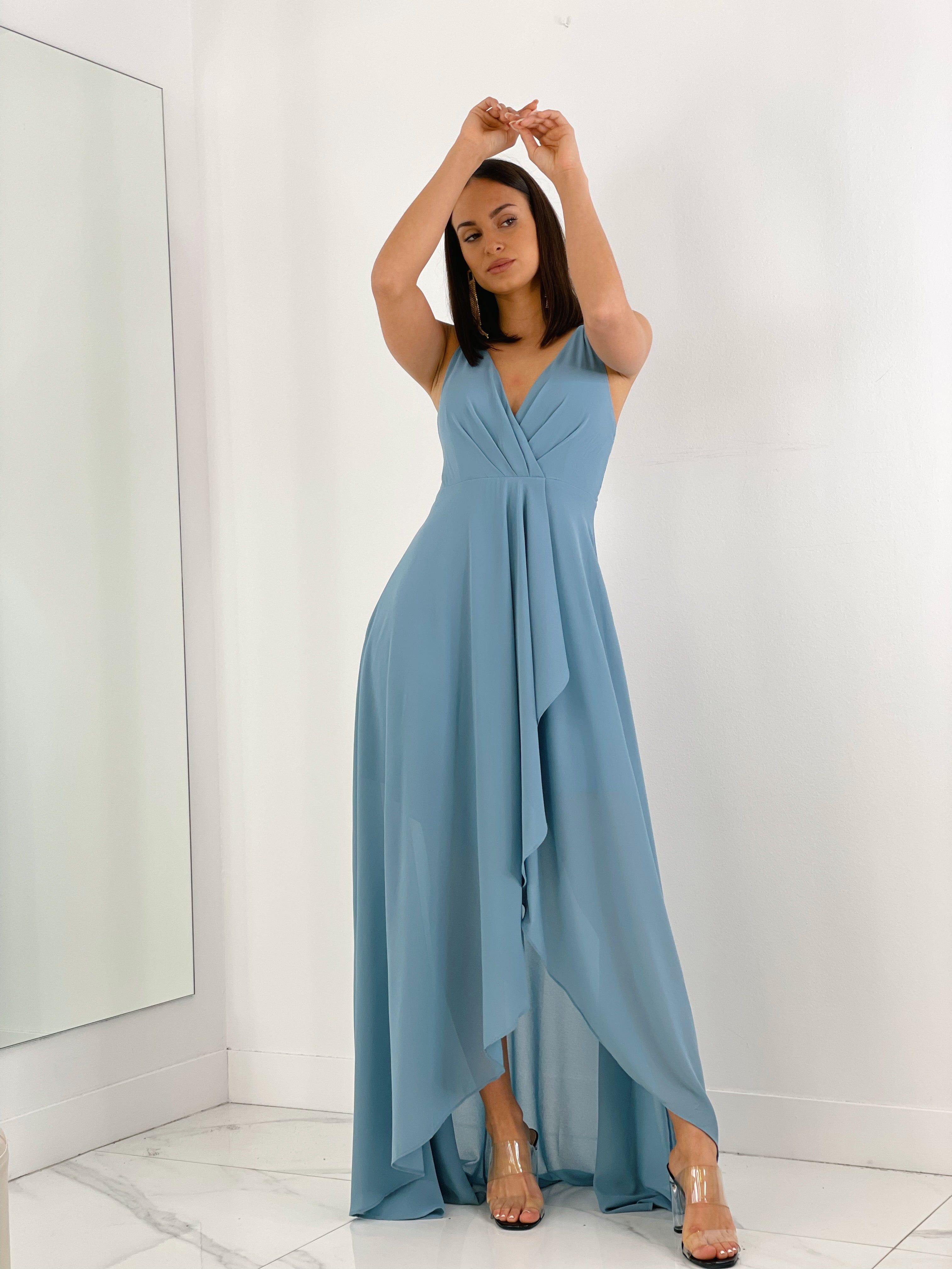 Vestido de ceremonia de escote cruzado y espalda cruzada color azul grisáceo | Zebra&Maduixa