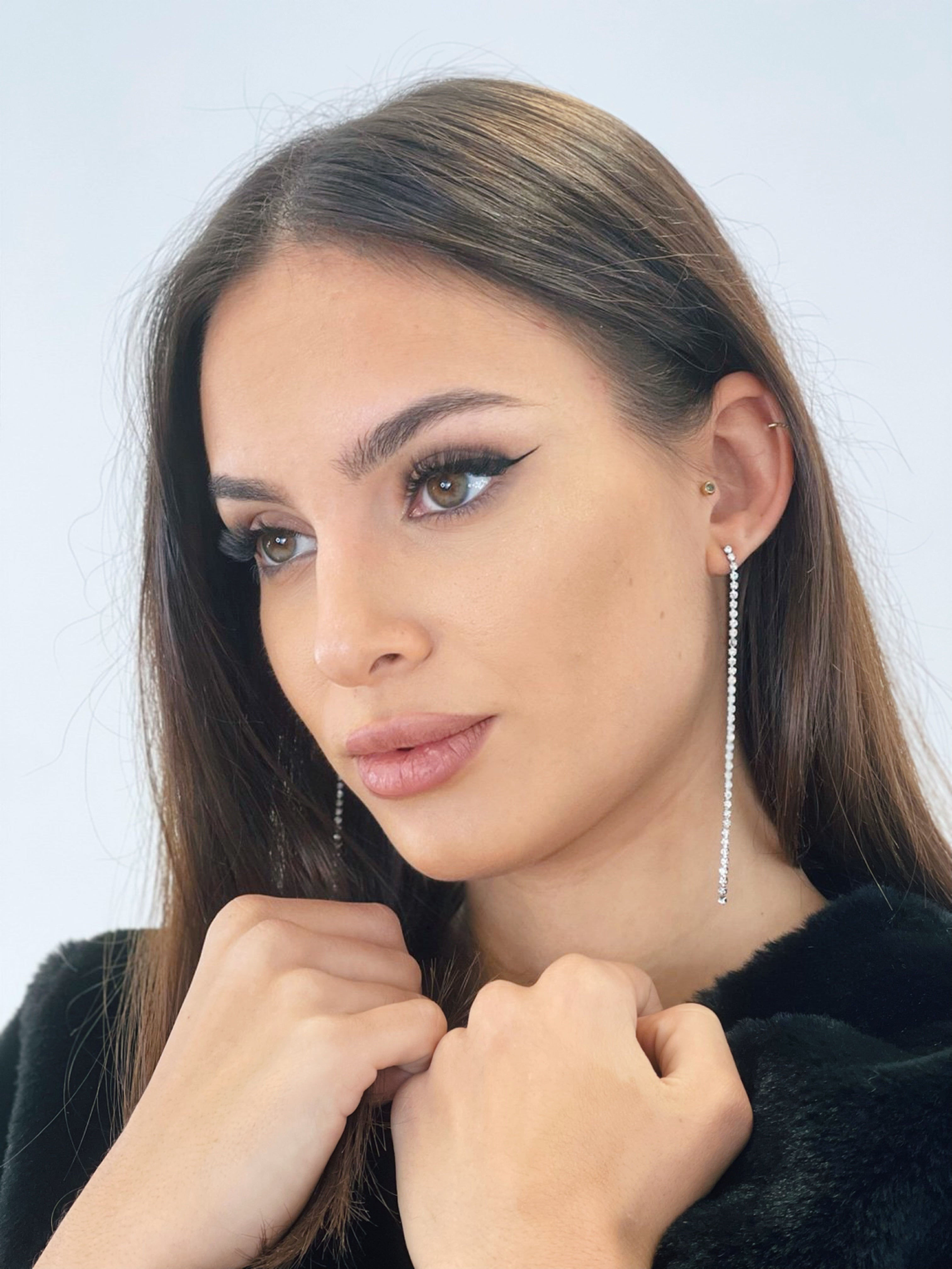 Arracades penjants amb pedreria