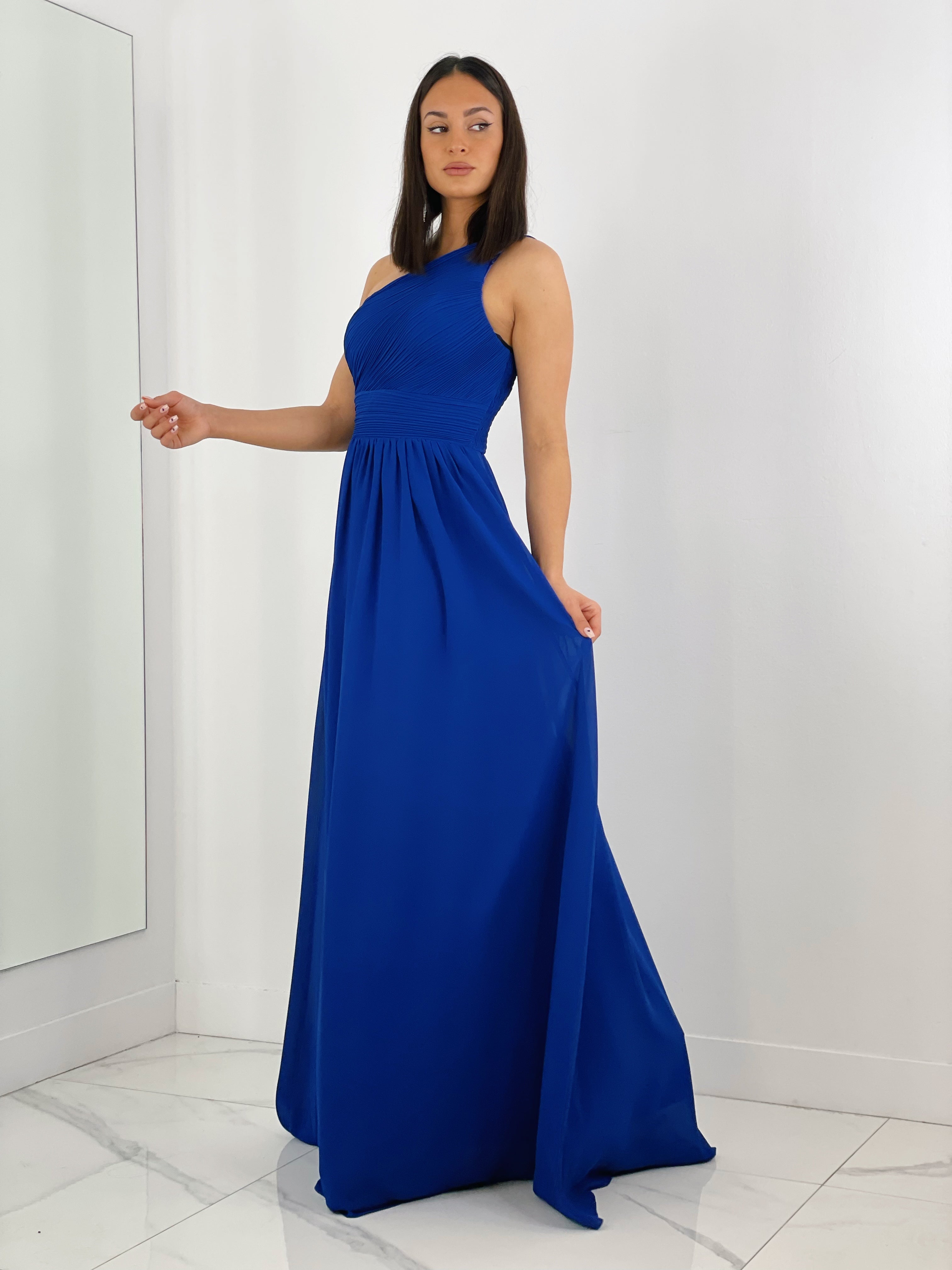 Vestido de ceremonia de escote asimétrico y drapeado color azul klein | Zebra&Maduixa